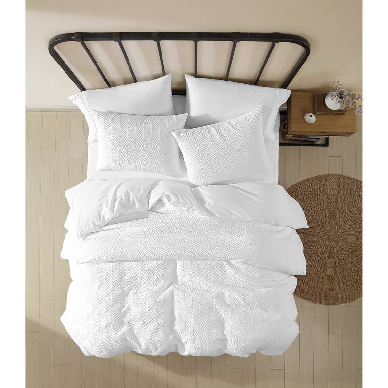 Riverbrook Home Dalan Matelasse 3 Piece Comforter Set White