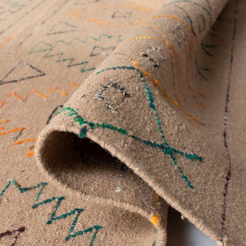 SAFAVIEH Hand-knotted Safari Fiorina Southwestern Tribal Wool Rug with
