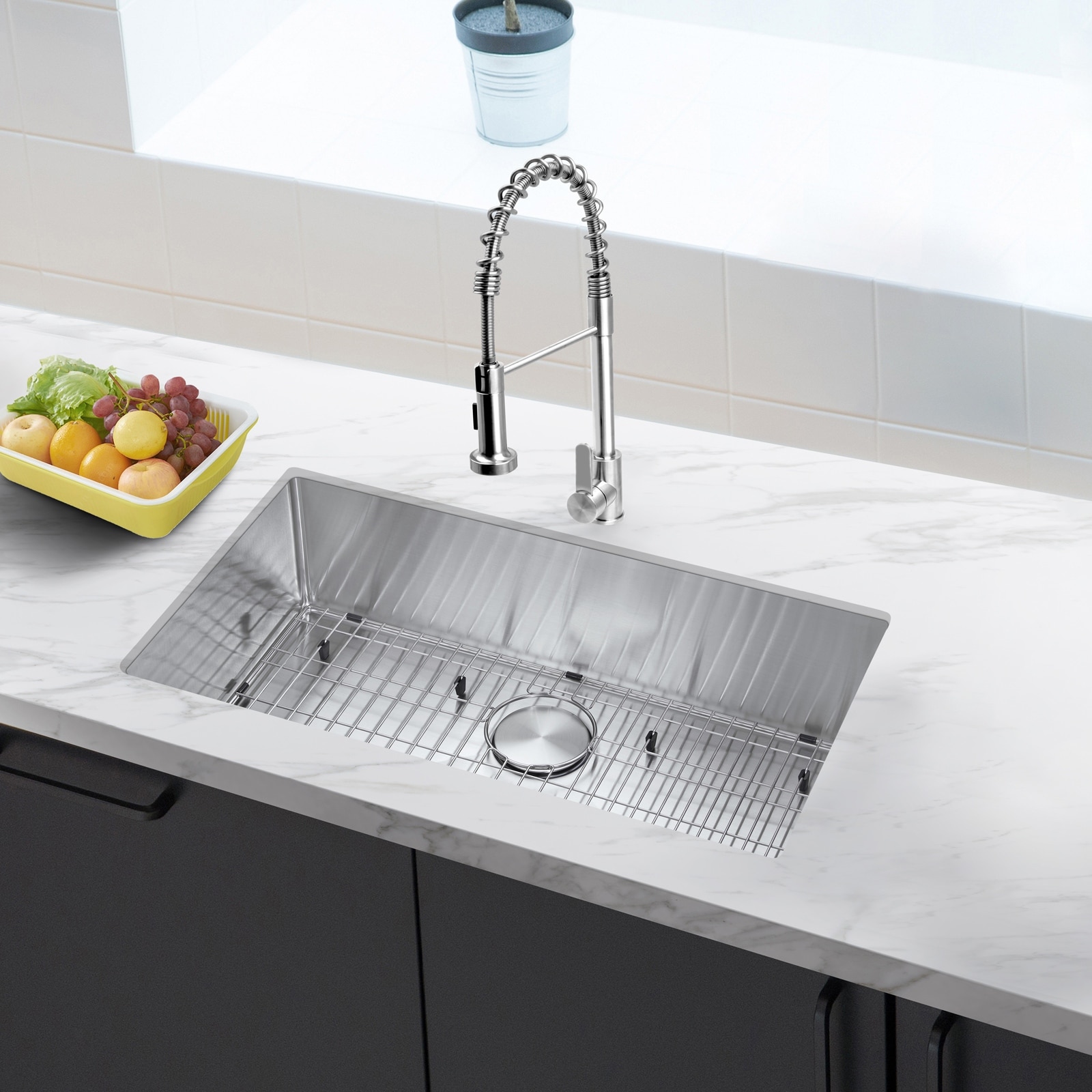 32" Undermount Kitchen Sink and Pull-down Faucet Combo with Drain Strainer, Protective Bottom Grid, All in One (32" x 18" x 9")