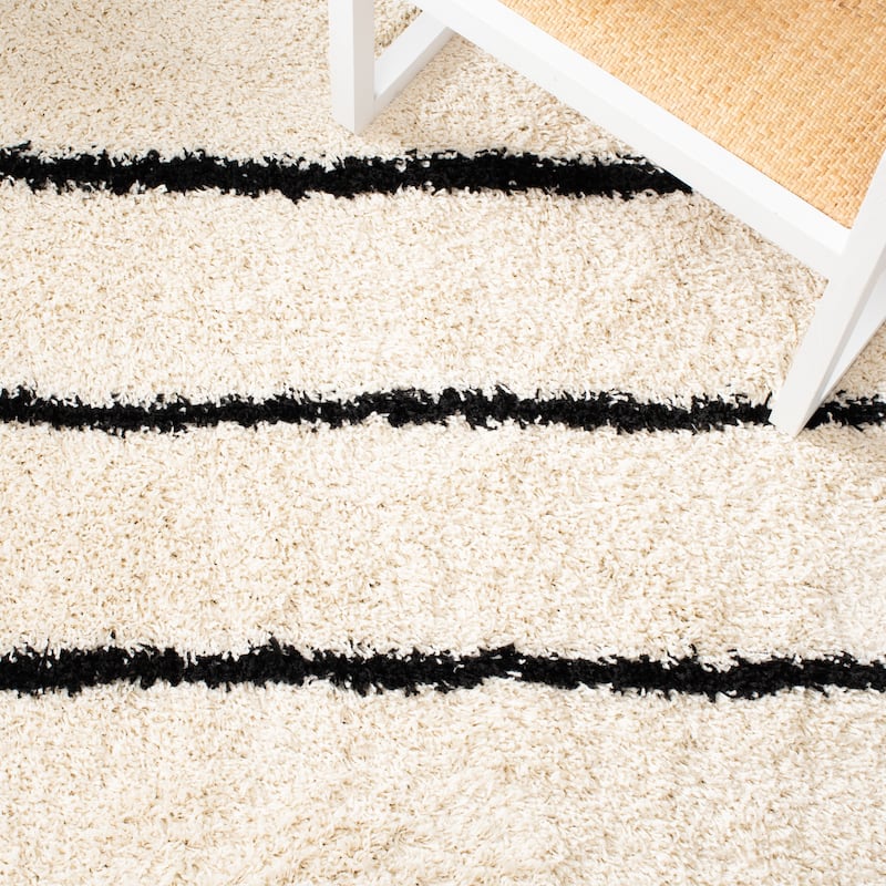 SAFAVIEH Venus Shag Zoea 1.75-inch Thick Rug