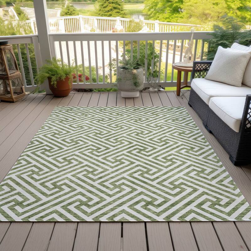 Machine Washable Indoor/ Outdoor Chantille Modern Geo Rug - Green - 8' x 10'