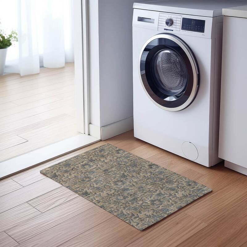 Machine Washable Indoor/ Outdoor Chantille Floral Rug