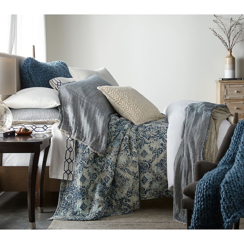 Lina Cotton Linen Peacock Quilt