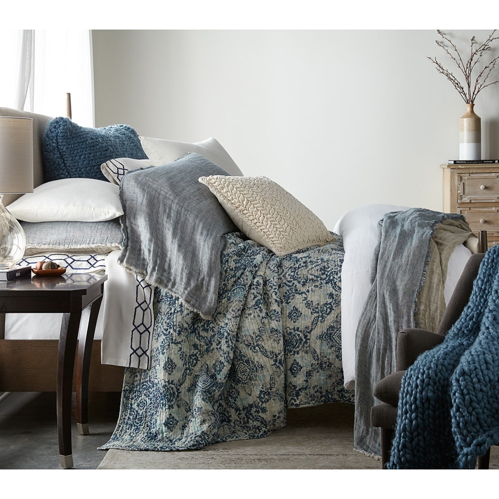Lina Cotton Linen Peacock Quilt