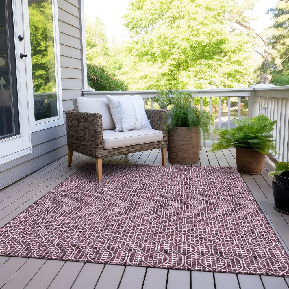 Machine Washable Indoor/ Outdoor Chantille Criss Cross Geo Rug