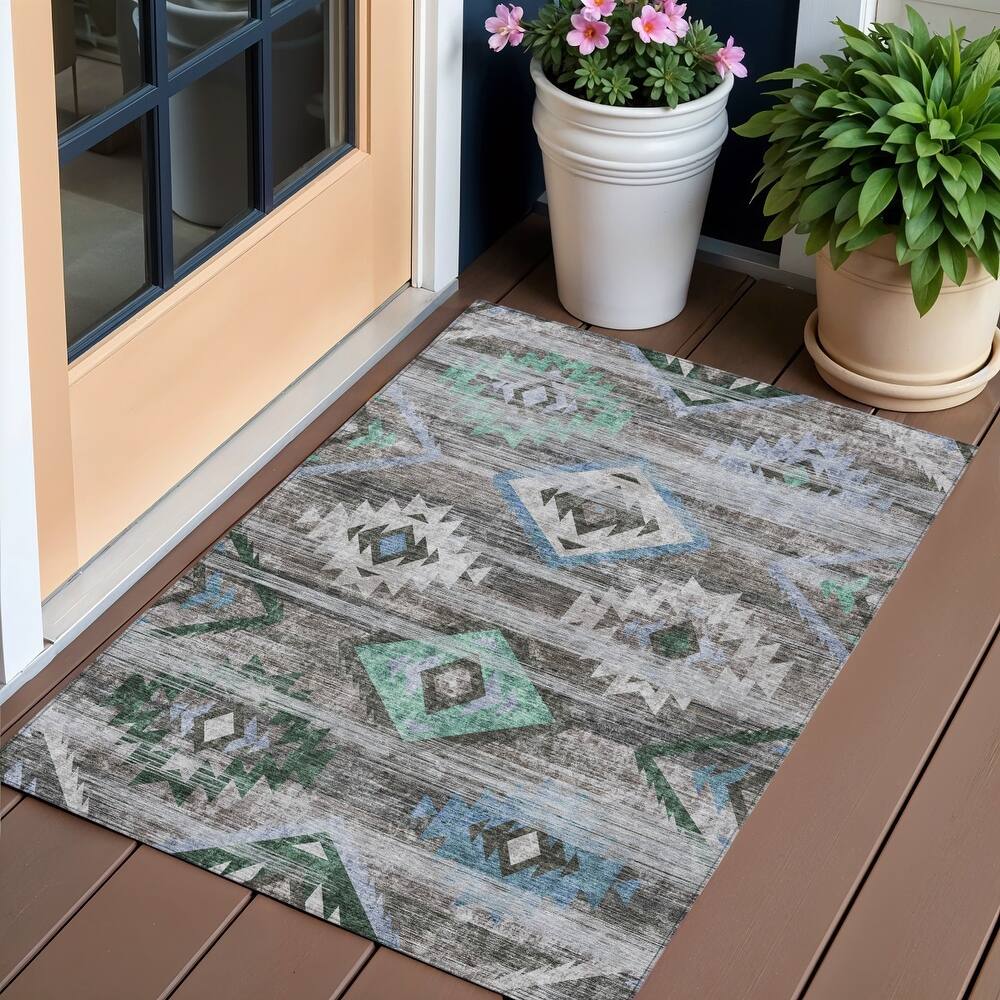 HomeRoots Southwestern Transitional Rectangle Outdoor Rug