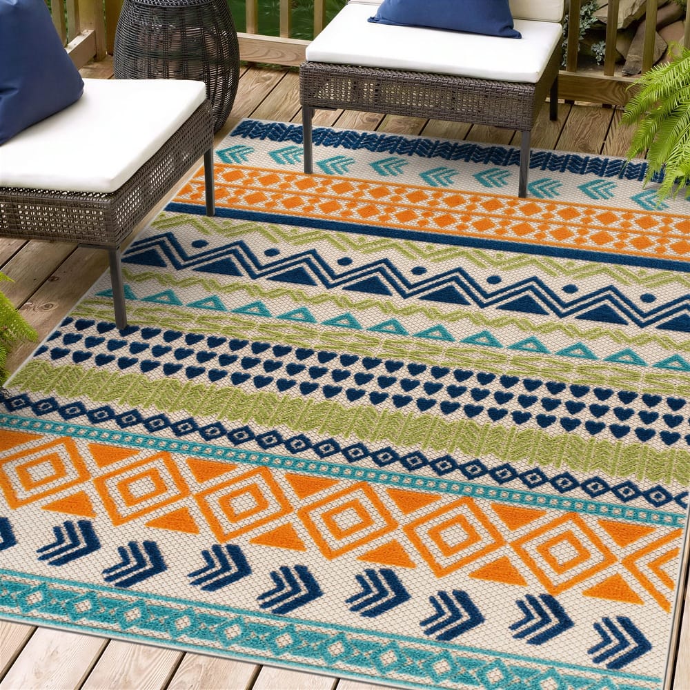 Ronda Contemporary Bohemian Indoor/Outdoor Area Rug