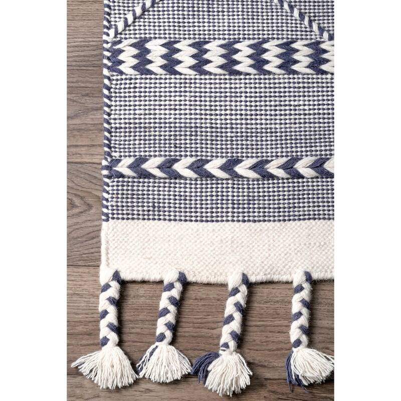 Nuloom Cotton Handmade Casual Liam High Low Trellis Braided Fringe Area Rug