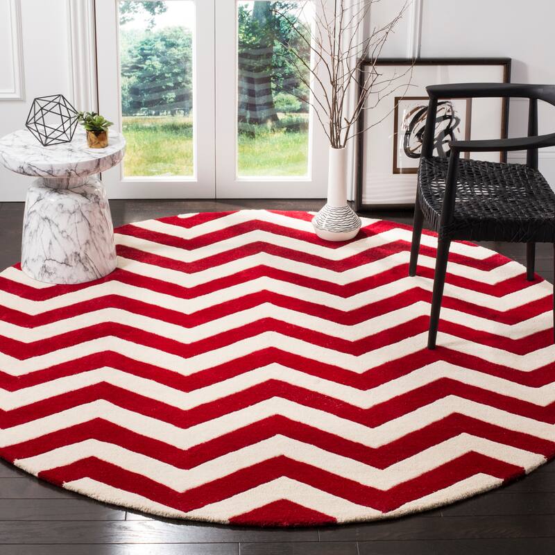 SAFAVIEH Handmade Chatham Traudel Modern Moroccan Wool Rug - 7' Round - Red/Ivory