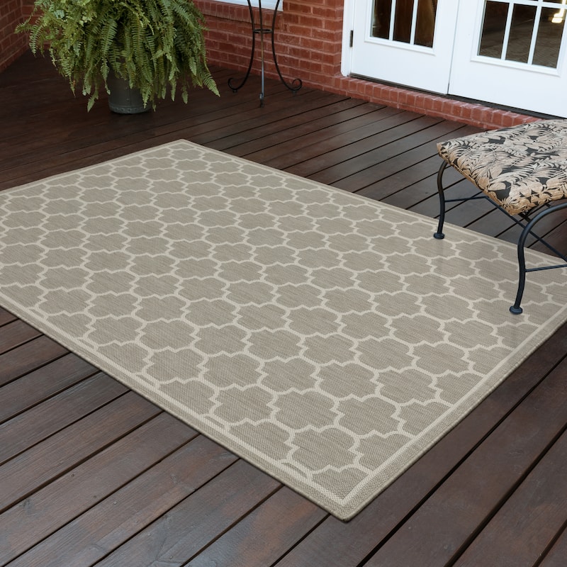 Vista Home Palmetto Quatrefoil Trellis Indoor/ Outdoor Area Rug