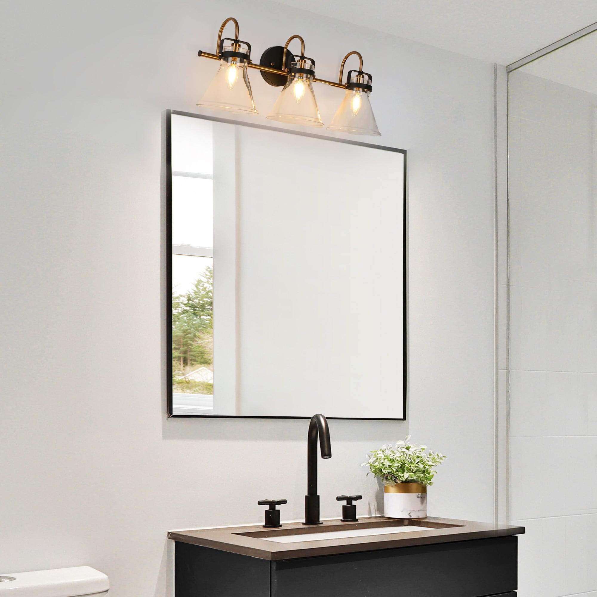 O O M2806　23Vanquish4000MHG Mutch Modern Farmhouse 3-light Bathroom Vanity Light