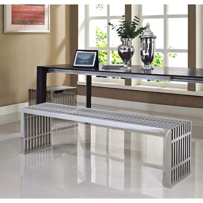 Nove Large