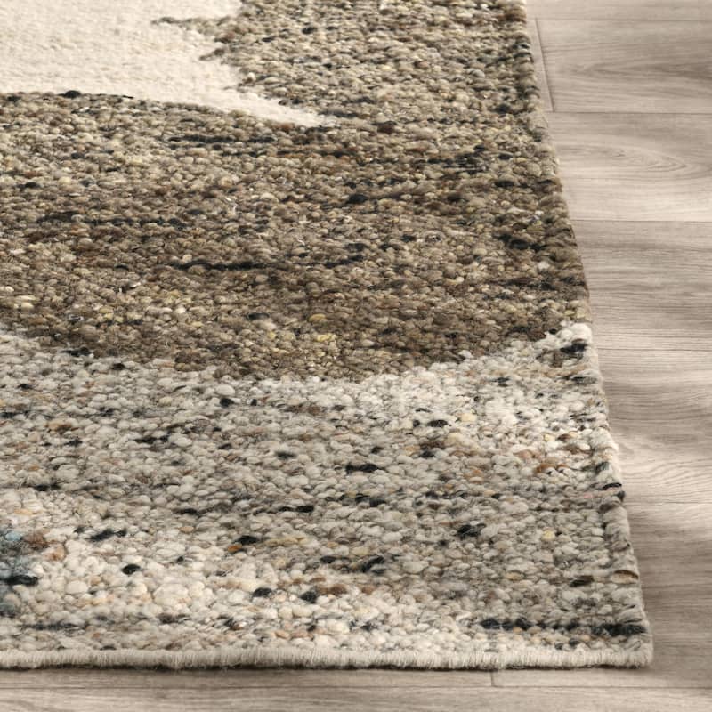 Villa by Classic Home Hesperia Hand Woven Wool Rug