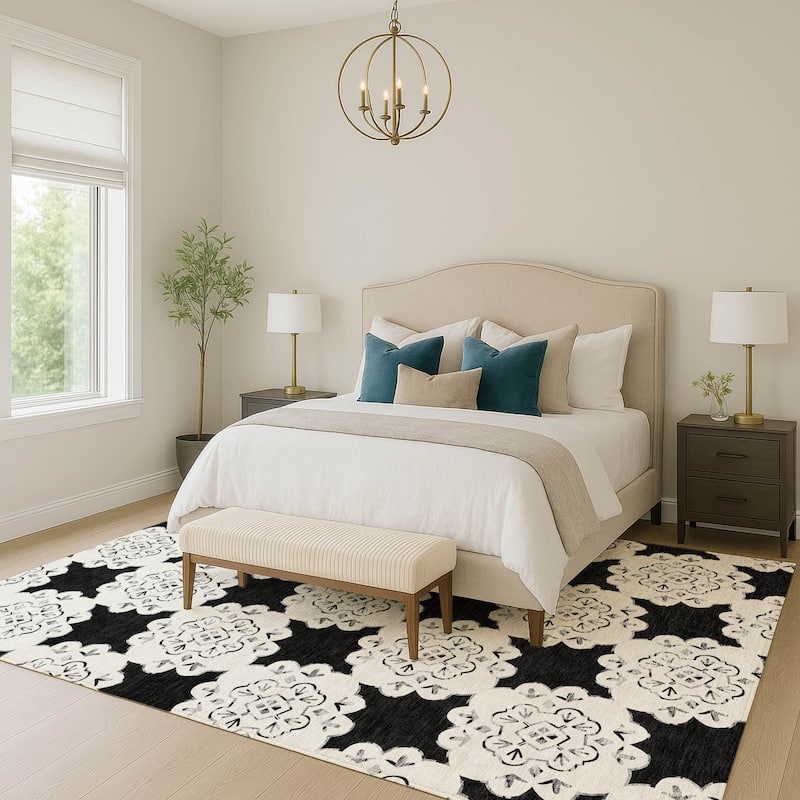 Machine Washable Indoor/ Outdoor Global Motif Chantille Rug
