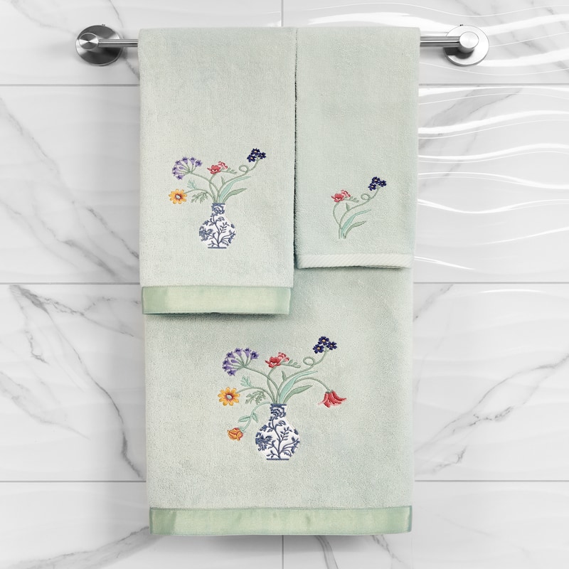 Authentic Hotel and Spa 100% Turkish Cotton Stella 3PC Embellished Towel Set