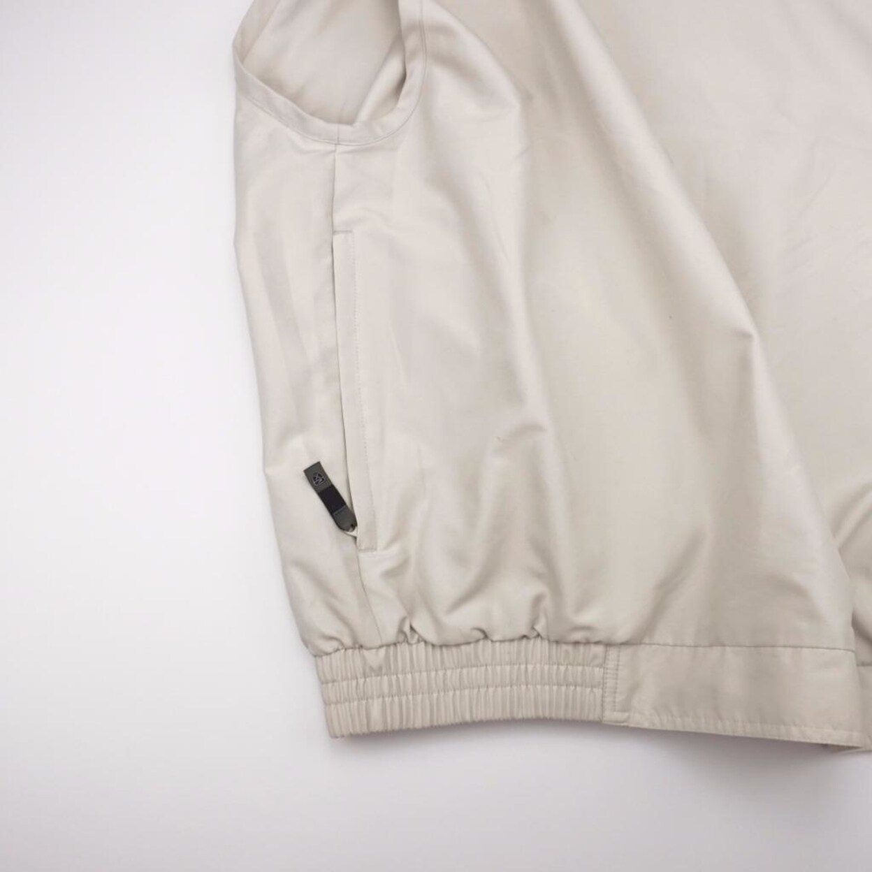 nike v neck windbreaker