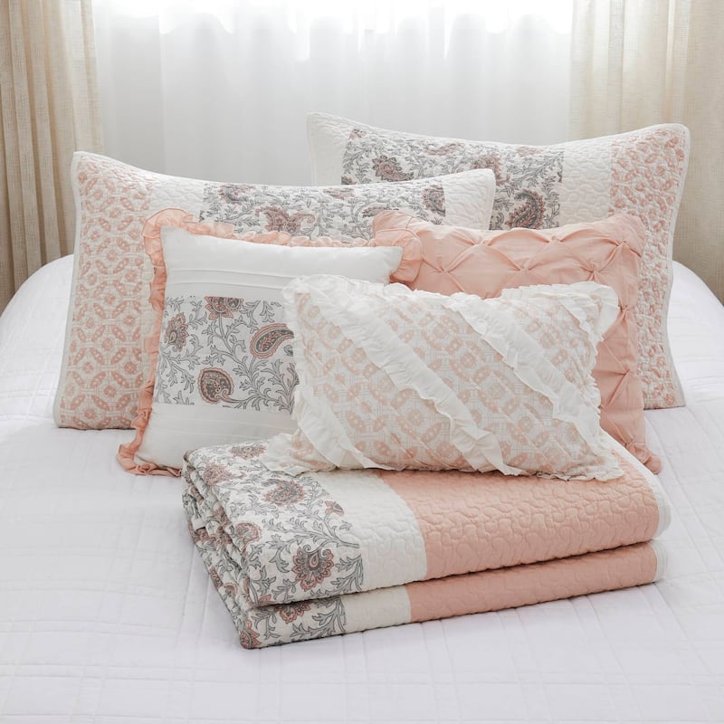 Madison Park Vanessa 6 Piece Cotton Percale Quilt Set with Throw Pillows