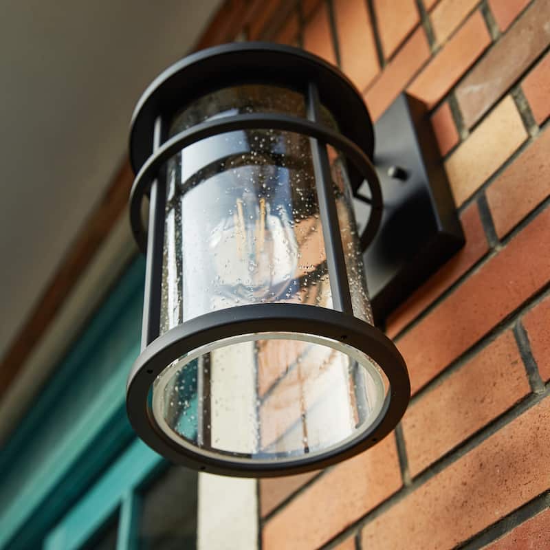 1-Light Outdoor Wall Sconce - 7.55"x9.6"x13.2"