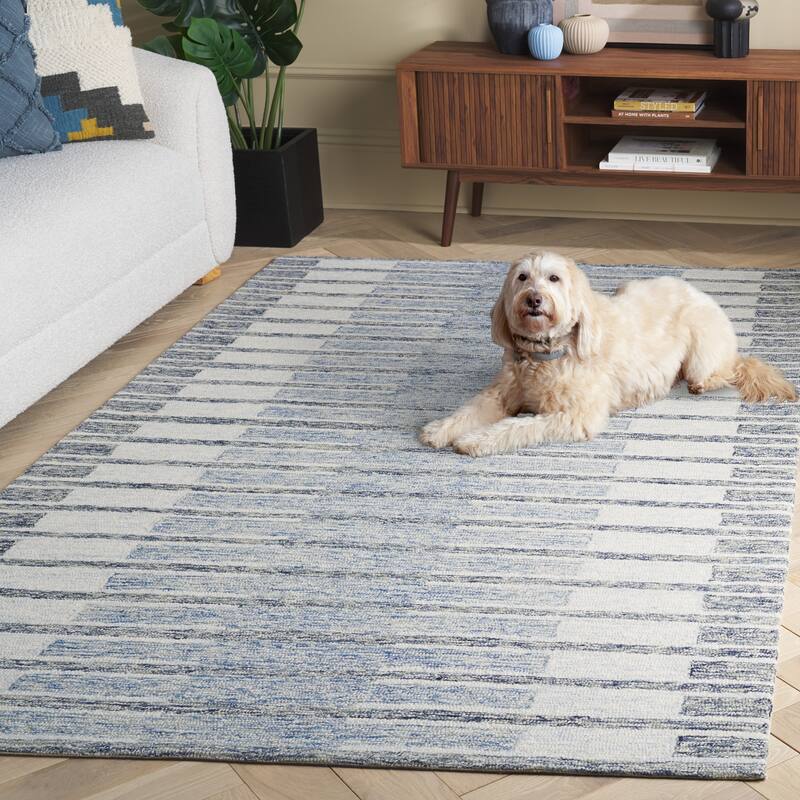 SAFAVIEH Handmade Ebony Annedorte Modern & Contemporary Wool Rug