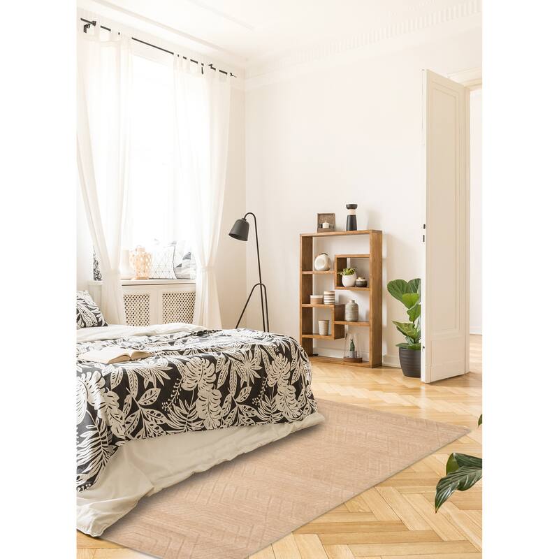 Kashkuli Gabbeh Tan Rug 5'3" x 7'7" - 5'3 x 7'7