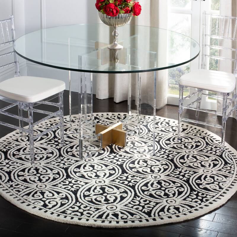 SAFAVIEH Handmade Cambridge Myrtis Moroccan Wool Rug - 4' Round - Black/Ivory - Round