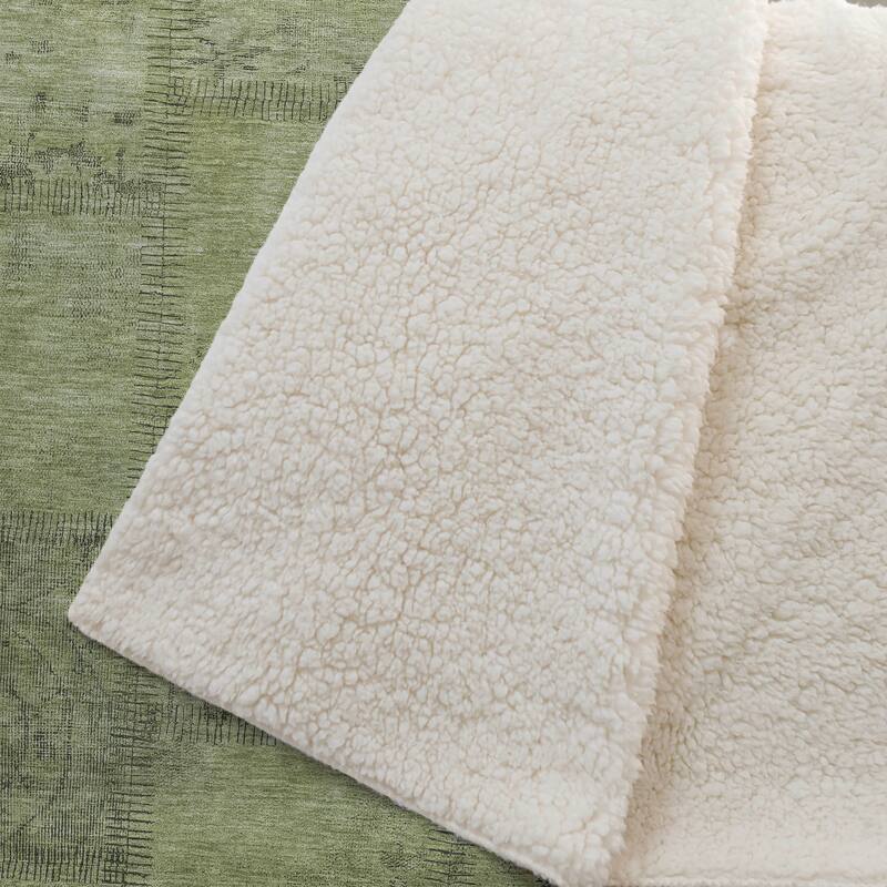 Premium Machine Washable Vintage Patchwork Sherpa Throw Blanket