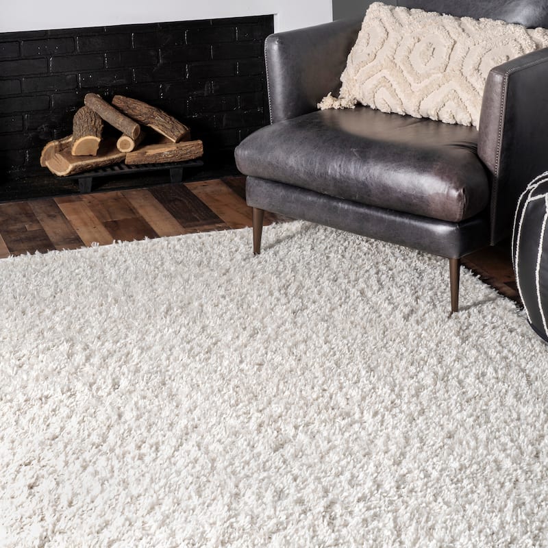 Nuloom Kara Solid Shag Area Rug