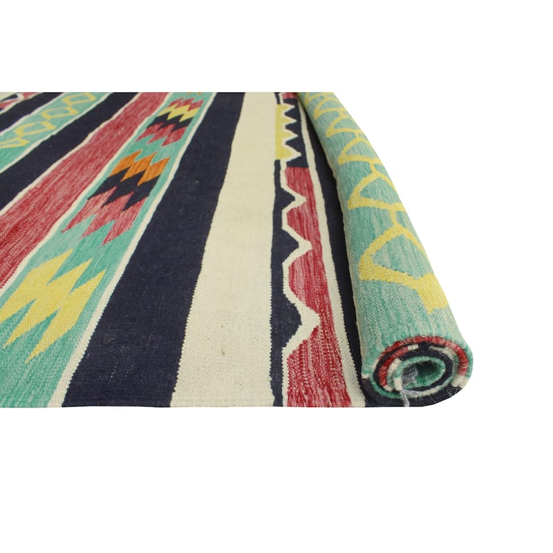 Flatweave Raedpath Black/Ivory Rug - 5'8" x 8'3"