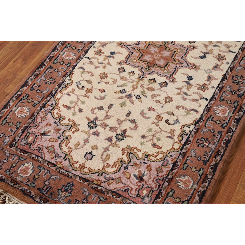 Hand Knotted Oriental 100% Wool Carpet Traditional Medallion Beige & Ivories Sarouk Area Rug - 5' 5'' X 2' 11''
