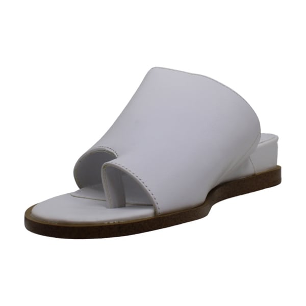daz flat sandals