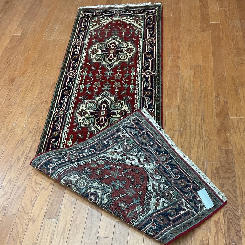 Handmade One-of-a-Kind Heriz Wool Oriental Rug 2'7 x 8'2 - 2.7 x 8.2