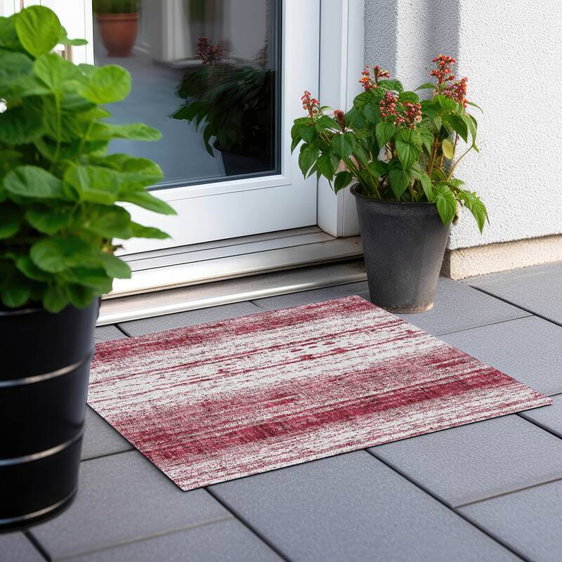 Machine Washable Indoor/ Outdoor Chantille Ombre Stripes Rug - Merlot - 1'8" x 2'6"