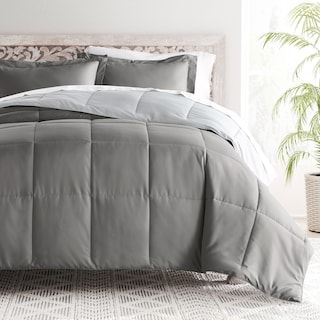 All-season Down Alternative Reversible Lightweight Comforter Set