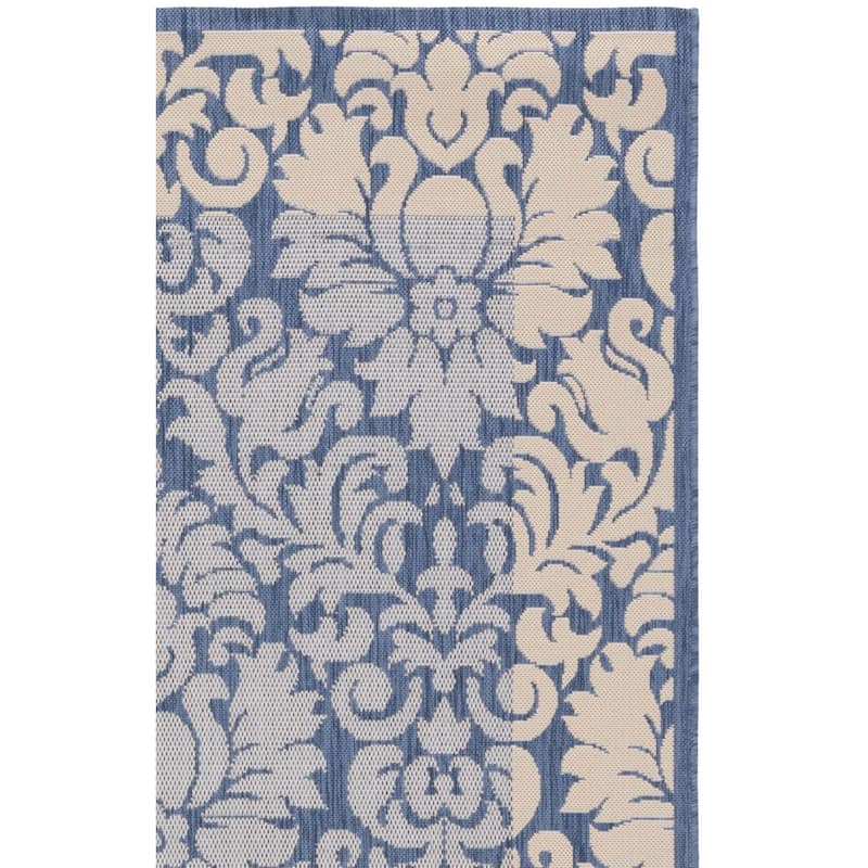 SAFAVIEH Courtyard Peggie Indoor/ Outdoor Patio Backyard Rug