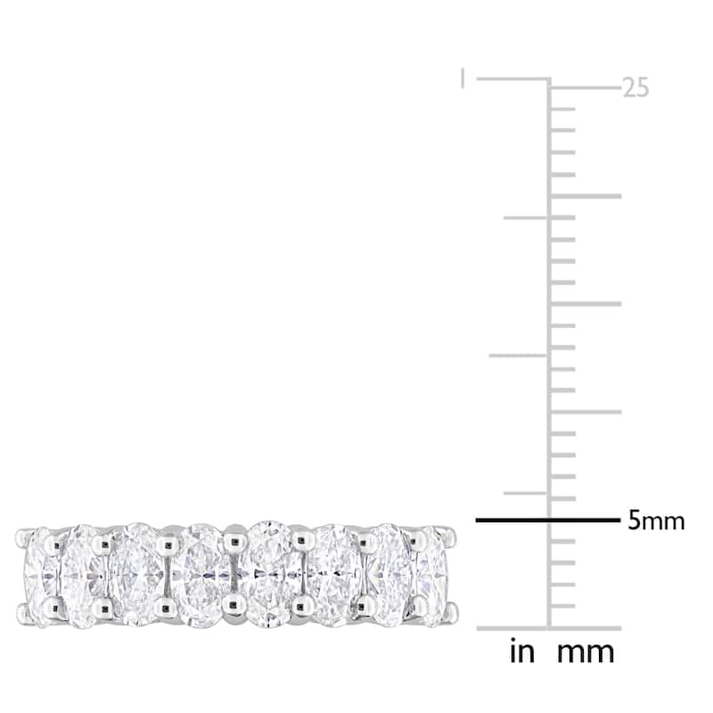 Miadora 1 5/8ct TDW Oval-cut Created Moissanite Anniversary Band in Sterling Silver