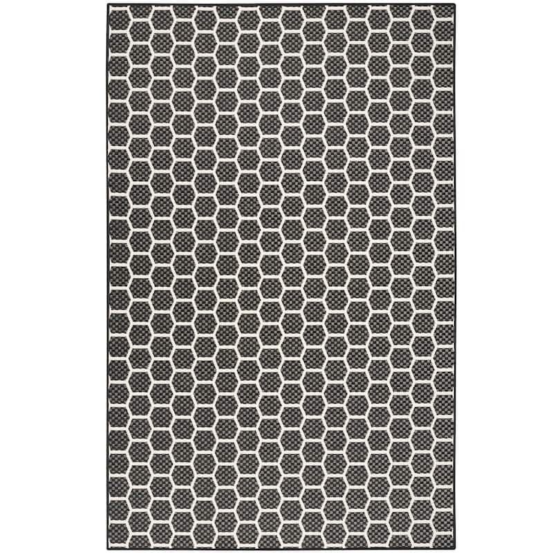 Nourison Reversible Indoor Outdoor Indoor/Outdoor Geometric Area Rug - 4' x 6' - Black
