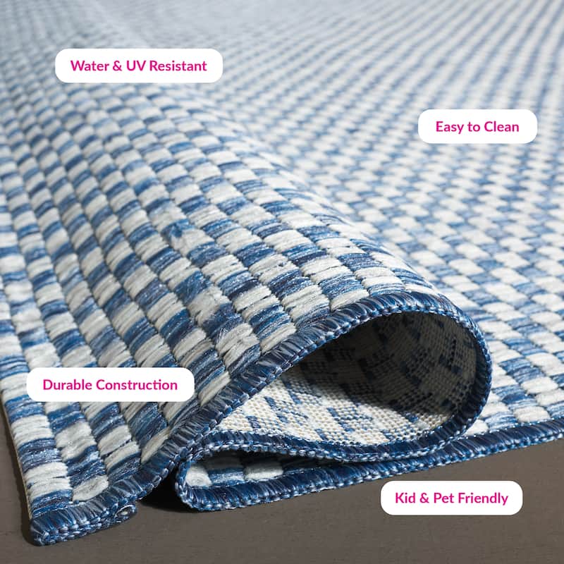 SAFAVIEH Courtyard Judi Indoor/ Outdoor Patio Backyard Rug