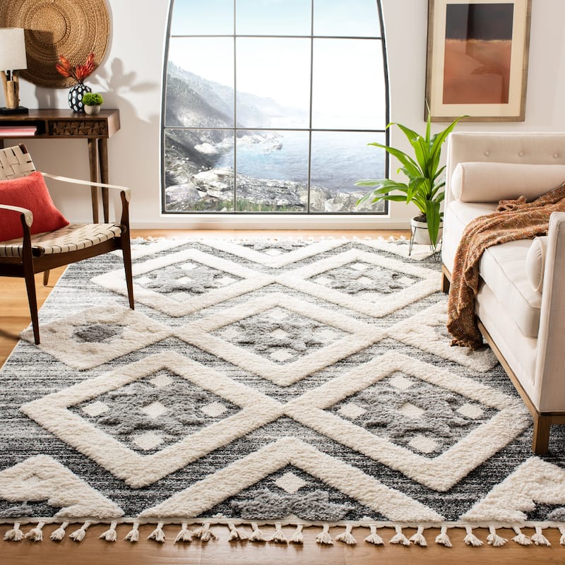 SAFAVIEH Moroccan Tassel Shag Nanke 2-inch Thick Rug - 9' x 12' - Grey/Ivory