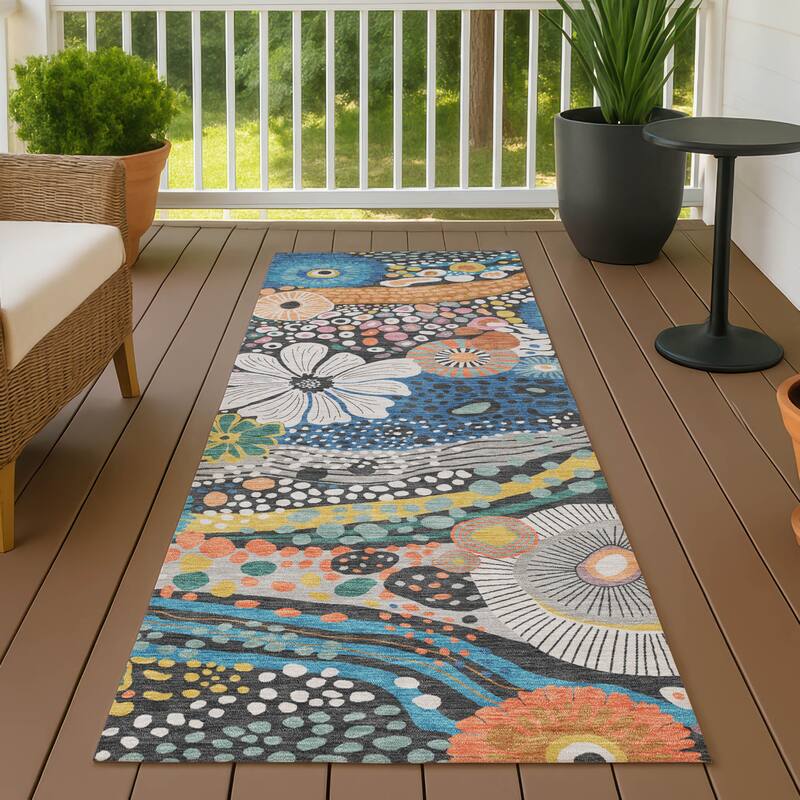 Machine Washable Indoor/ Outdoor Whimsy Floral Chantille Rug - Granite - 2'3" x 7'6"