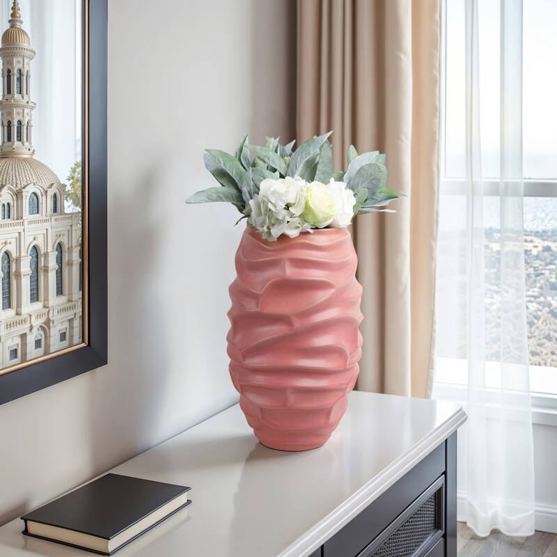 Porcelain Quinlan Classic Decorative Vase - Bean Red