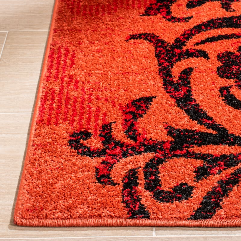 SAFAVIEH, Adirondack Rena Damask Floral Distressed Rug