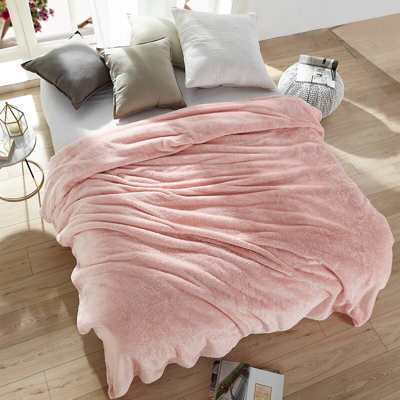 Me Sooo Comfy - Coma Inducer® Bed Blanket - Rose Quartz - Twin XL