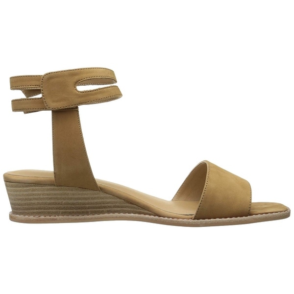 vaneli wedge sandals