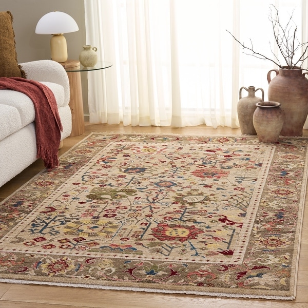 SAFAVIEH Kashan Yahavit Oriental Rug with Fringe - On Sale - Bed