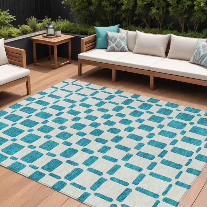 HomeRoots Geometric Transitional Rectangle Outdoor Rug - 9' X 12'