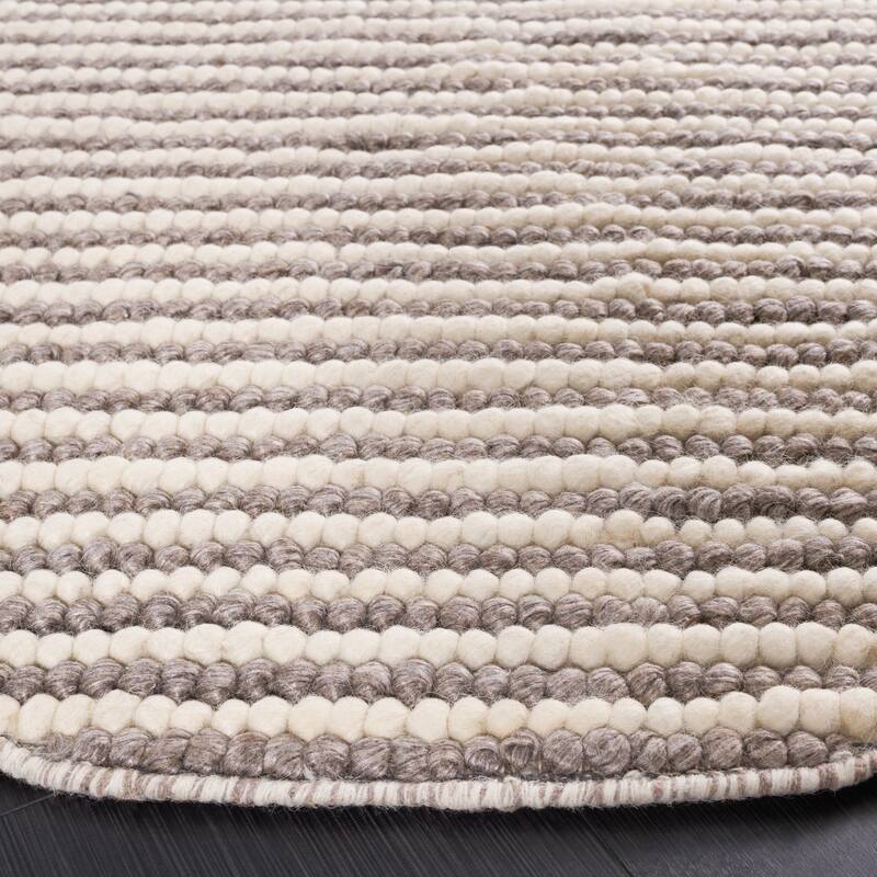 SAFAVIEH Handmade Natura Courtney Wool Rug