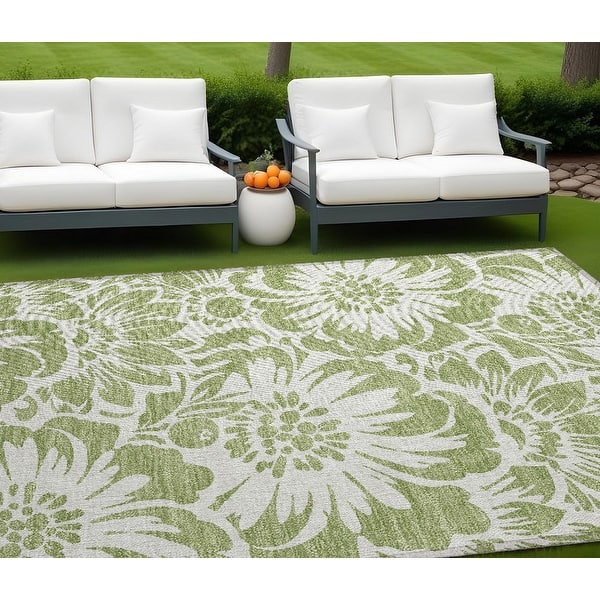 7' X 10' Green And Ivory Floral Indoor Outdoor Area Rug 7' X 10' Green And Ivory Floral Indoor Outdoor Area Rug