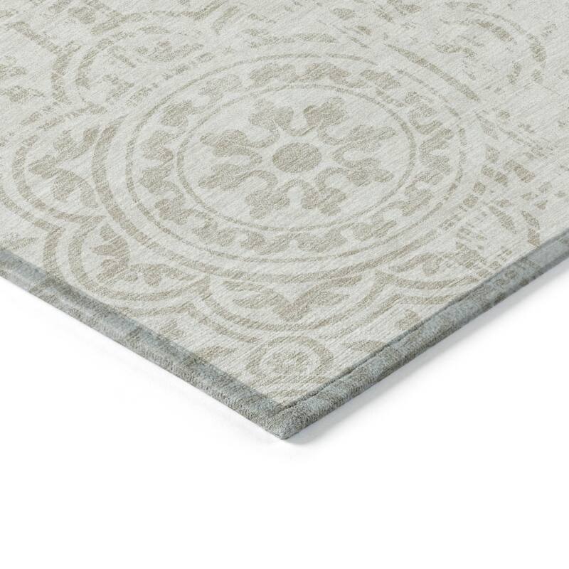 HomeRoots Medallion Transitional Rectangle Outdoor Rug