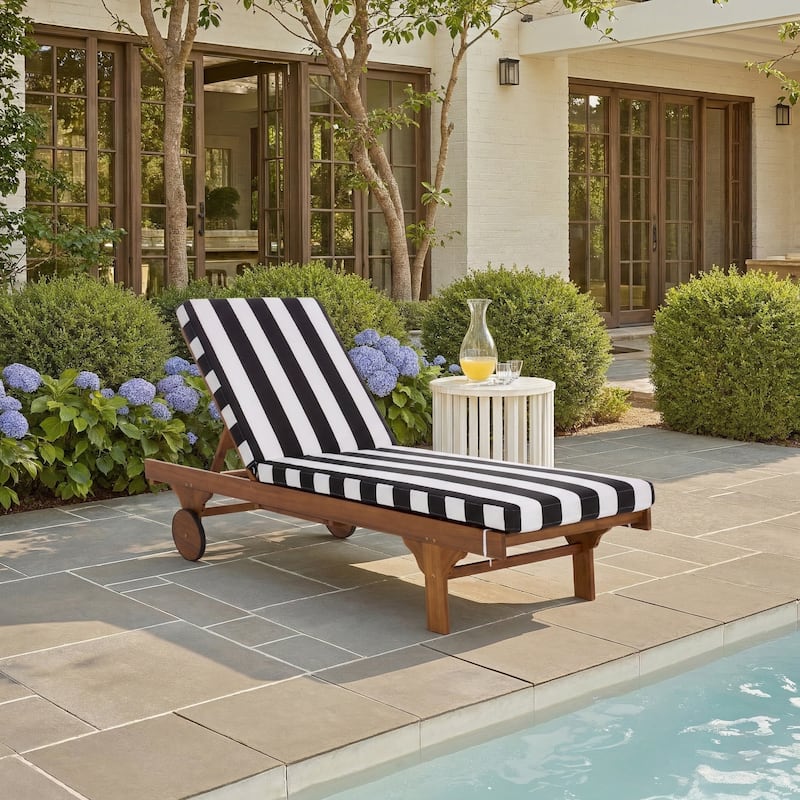 SAFAVIEH Iyanna Lounge Chair - 25 In. W x 80 In. D x 17-42 In. H - 25"W x 80"D x 17-42"H - Natural/Black Stripe