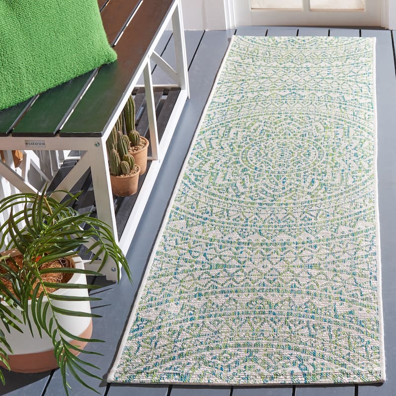 SAFAVIEH Courtyard Fran Mandala Indoor/ Outdoor Waterproof Patio Backyard Rug - 2'3" x 6'7" Runner - Ivory/Green